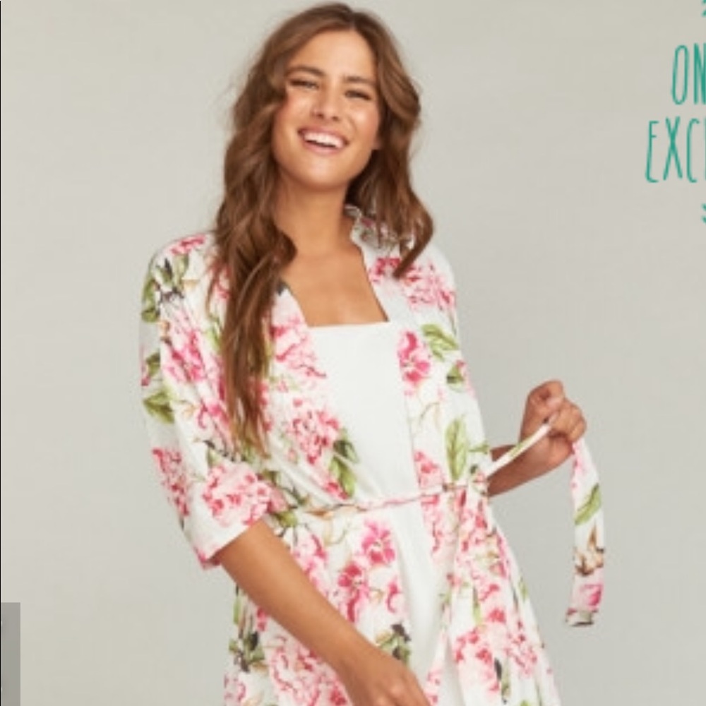 NEW show me your mumu floral robe